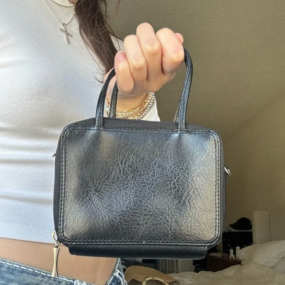 Mini Bag - Picture 3 of 11